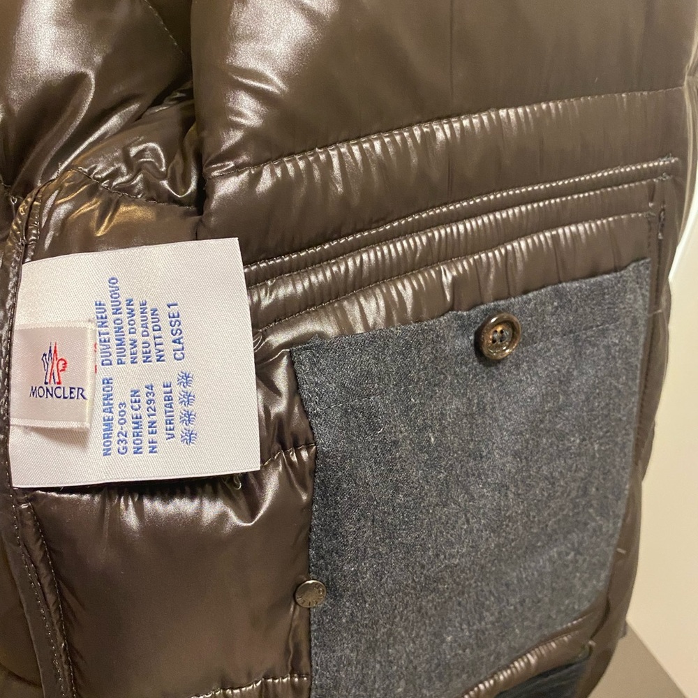 MONCLER Coat - Picture 5 of 11